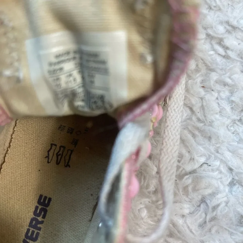 Converse little girl pink Bling low top lace up pink sneakers size 12